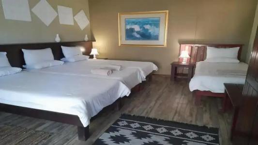 Uzuri Guesthouse CC - 34