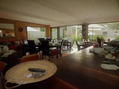 Uzuri Guesthouse CC - 15