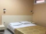 Economy Twin Room in Basement 
