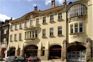 Hotel Okresní Dům, Hradec Kralove