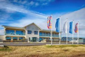 Stracta Hotel, Hella