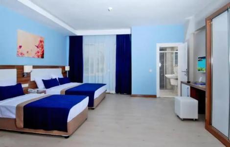 Kleopatra Ramira - All Inclusive - 63