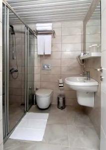 Kleopatra Ramira - All Inclusive - 70