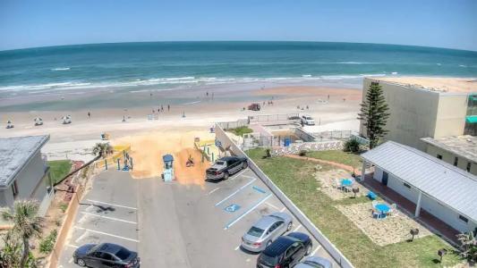 Daytona Shores Inn & Suites - 12