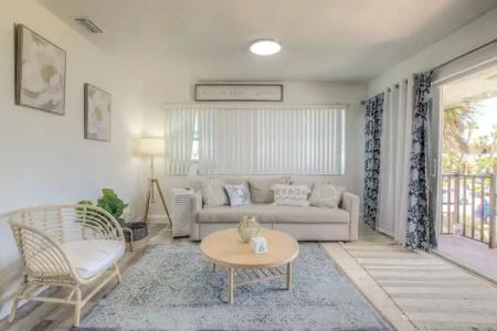 Daytona Shores Inn & Suites - 22