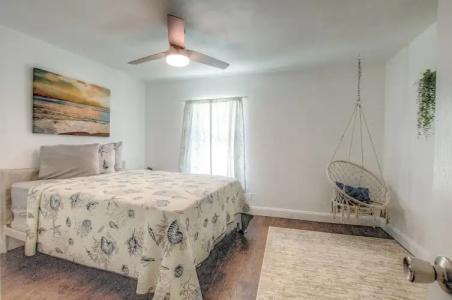 Daytona Shores Inn & Suites - 23