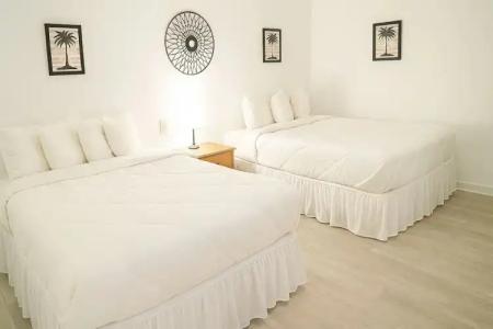 Daytona Shores Inn & Suites - 31