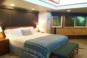 The Ilikahi, Lahaina