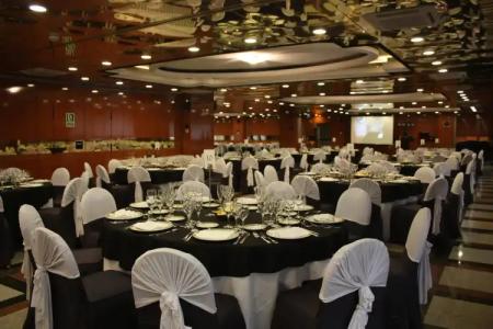 Suites Plaza & Wellness Andorra - 33