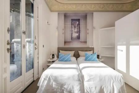 El Palauet Modernist Suites - 75