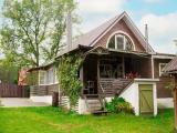Sextuple Cottage