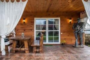 Usadba Svetlazara Mini-Hotel, Mir
