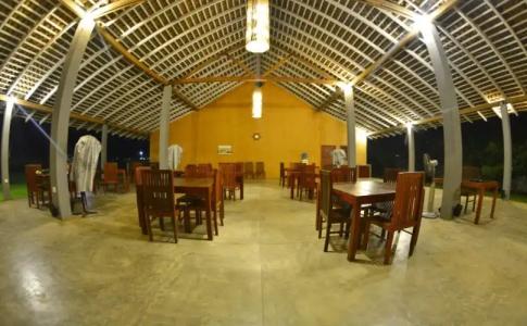 Ocean Ripples Resort - 12