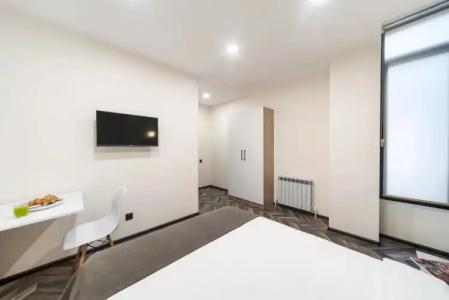 Estetico Boutique - 11