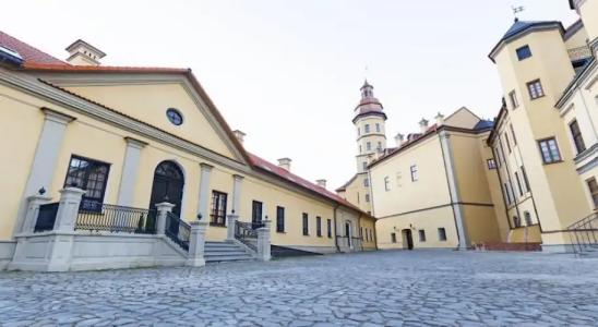 Палац - 1