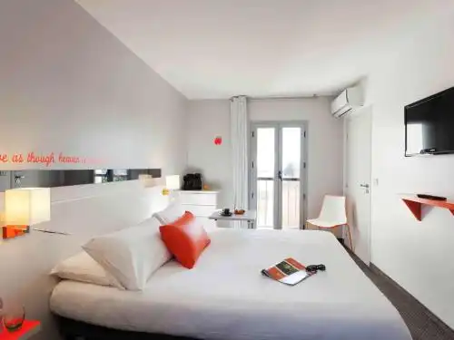 ibis Styles Antibes Juan Les Pins - 7