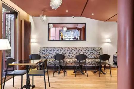 Hôtel de Sèvres - 21