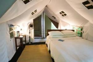 Tiger Tops Tharu Lodge, Chilha