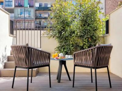 H10 Art Gallery - 56