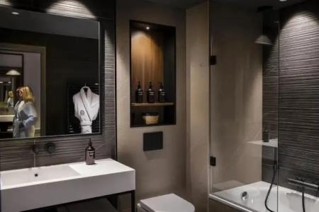 Victoria Palace - 87