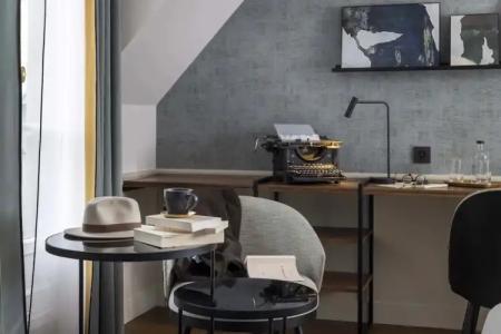 Victoria Palace - 80