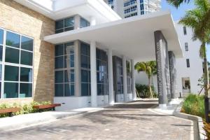 Churchill Suites Monte Carlo Hotel, Miami Beach