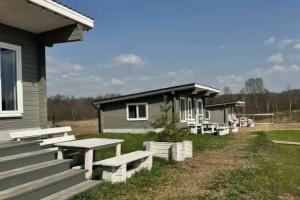 Petrovskoe ozero Tourist base, Przheval'skoye