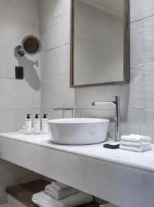 Aulūs Lindos Rhodes, Curio Collection by Hilton - 9