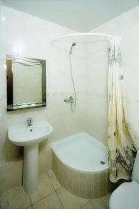 Профсоюзная - 4