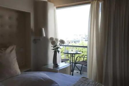 Crystal Blue + Suites - 28