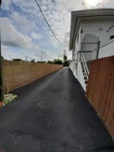 Royal Budget Inn - 20