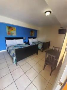 Royal Budget Inn - 10