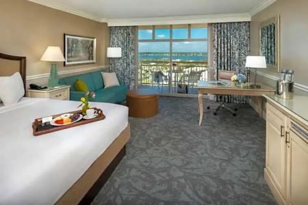 The Shores Resort & Spa - 35