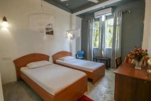 Holiday Inn Hotel, Unawatuna