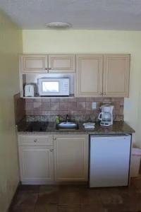 Page Terrace Motel - 23