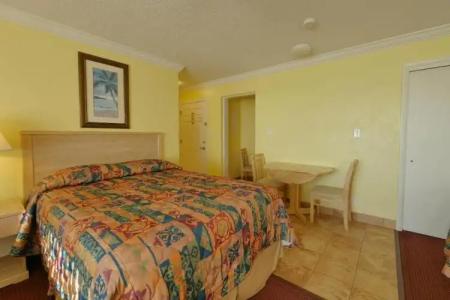 Page Terrace Motel - 2