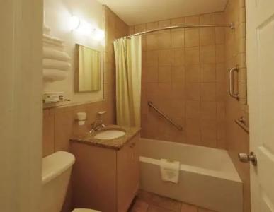 Page Terrace Motel - 7