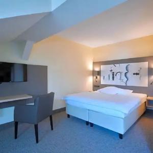 Kaiserin Augusta - 30