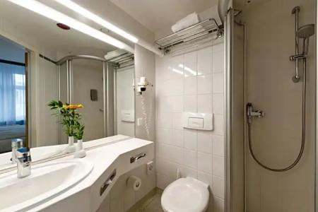 Kaiserin Augusta - 33