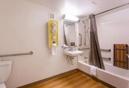 Motel 6 Baton Rouge, la - Southeast - 8