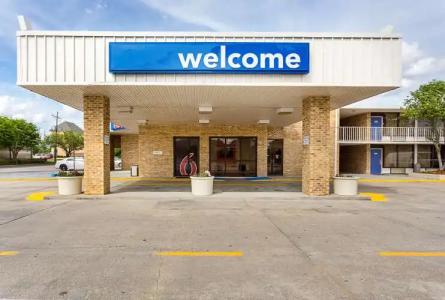 Motel 6 Baton Rouge, la - Southeast - 0