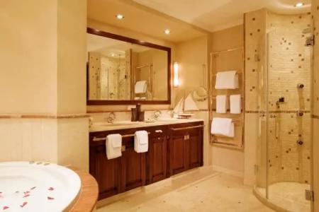 Yachthafenresidenz Hohe Düne - 56