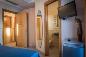 Hotel Mirage, Torre Santa Sabina