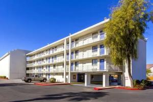 Motel 6 Phoenix - Northern Avenue, Phoenix