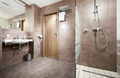 Славянская - 102