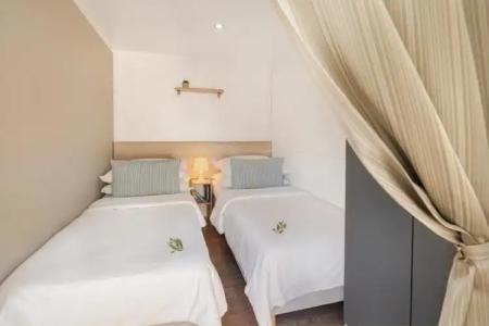 Waterman Beach Village - 51