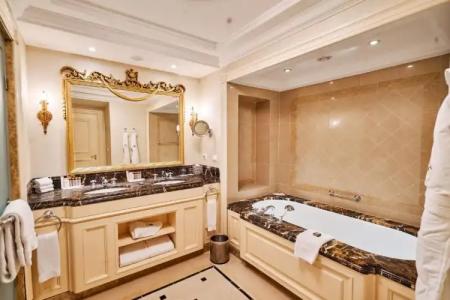 Fairmont Grand Kyiv - 42