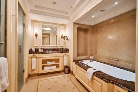 Fairmont Grand Kyiv - 37