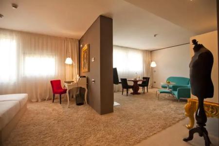 Graffit Gallery Design - 4