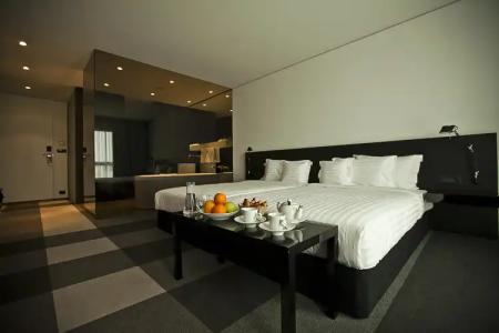 Graffit Gallery Design - 3